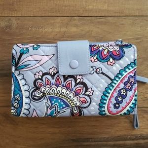 Iconic Deluxe All Together Crossbody